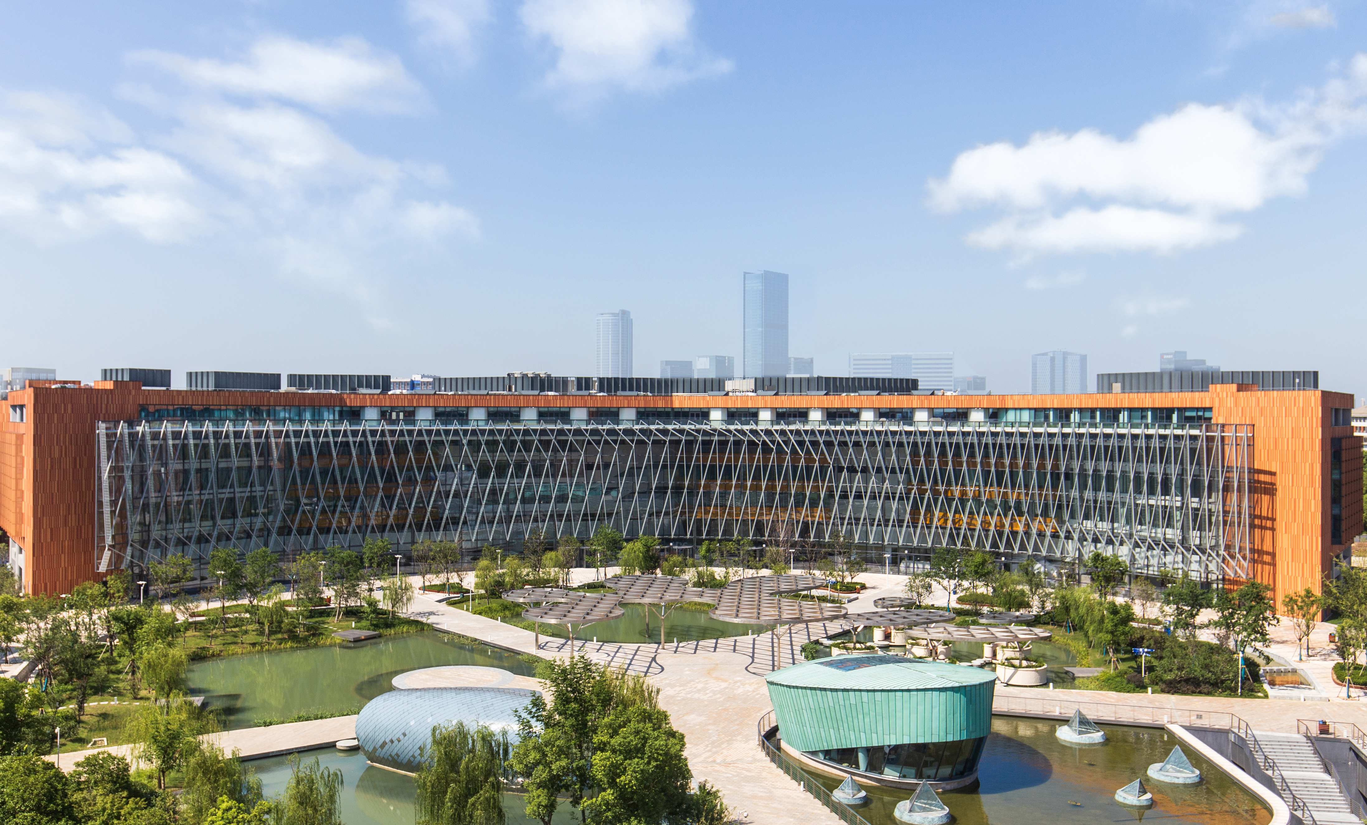 永利国际商学院荣获欧洲管理发展基金会（EFMD）商学院影响系统（BSIS）标识